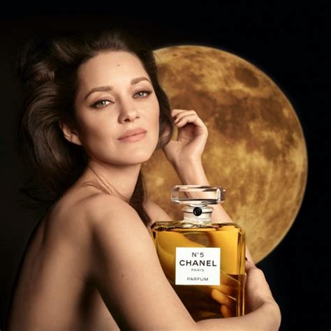 chanel no 5 tv advert model|Chanel No. 5 Paris TV Spot, 'A Rendez.